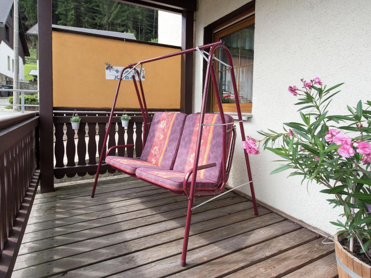 Cozy Apartment In Ore Mountains With Balcony Breitenbrunn  Eksteriør bilde