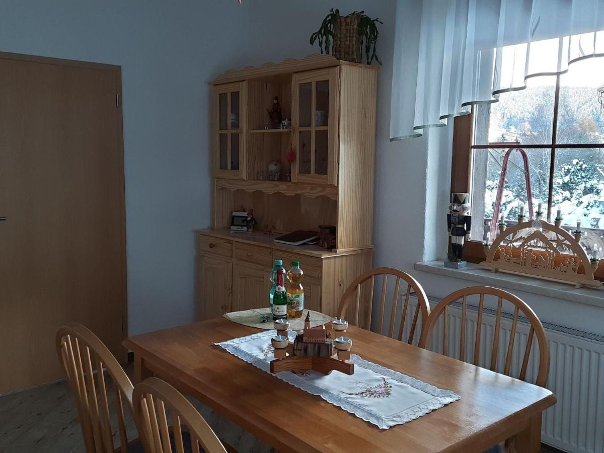 Cozy Apartment In Ore Mountains With Balcony Breitenbrunn  Eksteriør bilde