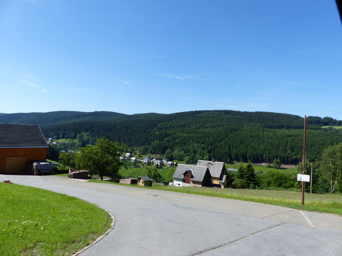 Cozy Apartment In Ore Mountains With Balcony Breitenbrunn  Eksteriør bilde